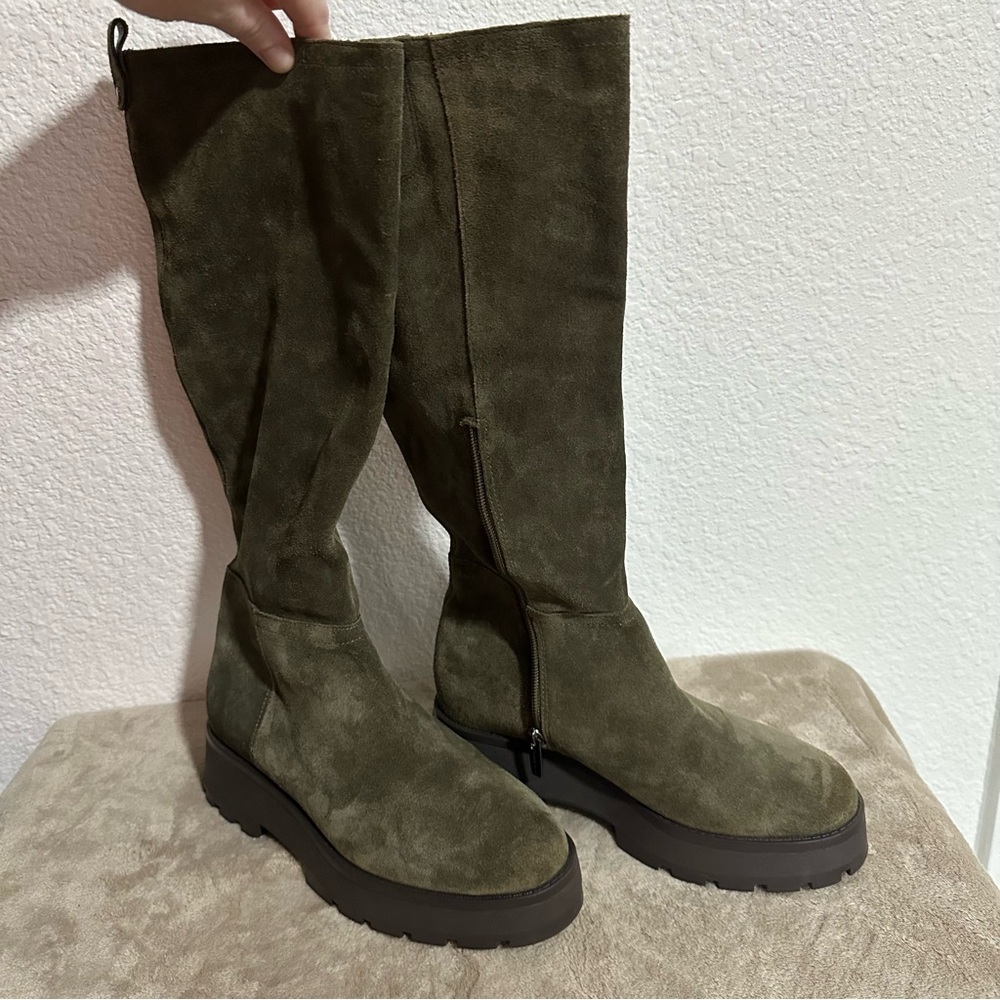 VINCE CAMUTO Women Size 7M Green Suede Nettrio Platform Lug Sole Knee-High Boot